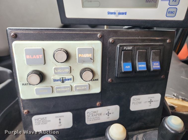 image for item MW9786 2009 International WorkStar 7500  dump truck