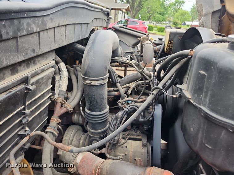 image for item MW9786 2009 International WorkStar 7500  dump truck