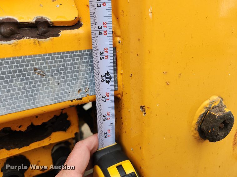 image for item MW9786 2009 International WorkStar 7500  dump truck