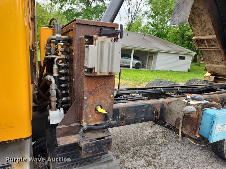 image for item MW9786 2009 International WorkStar 7500  dump truck