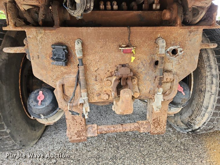 image for item MW9786 2009 International WorkStar 7500  dump truck