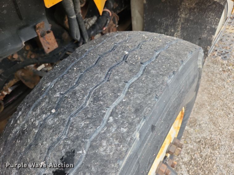 image for item MW9786 2009 International WorkStar 7500  dump truck