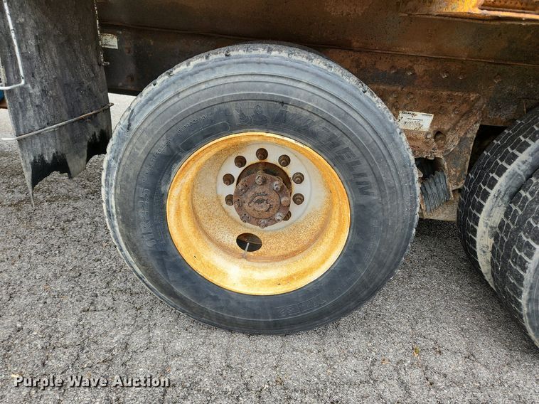 image for item MW9786 2009 International WorkStar 7500  dump truck