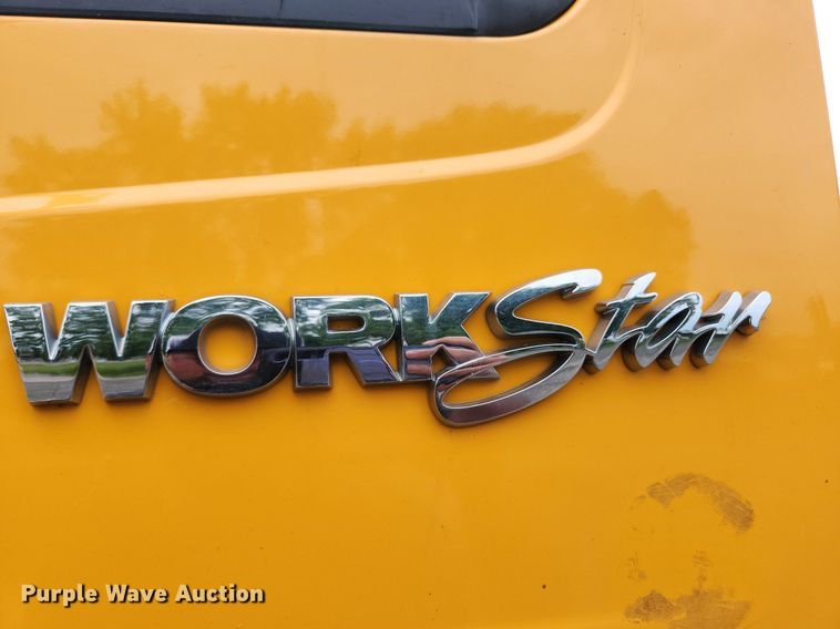 image for item MW9786 2009 International WorkStar 7500  dump truck