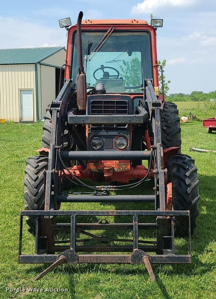 image for item DC6065 Belarus 825  MFWD tractor