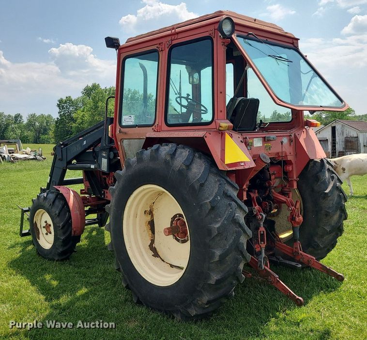 image for item DC6065 Belarus 825  MFWD tractor