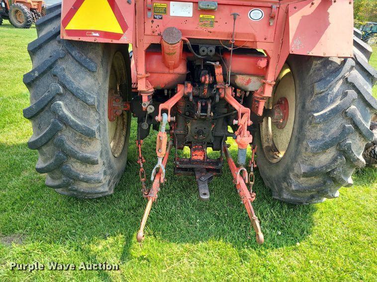 image for item DC6065 Belarus 825  MFWD tractor