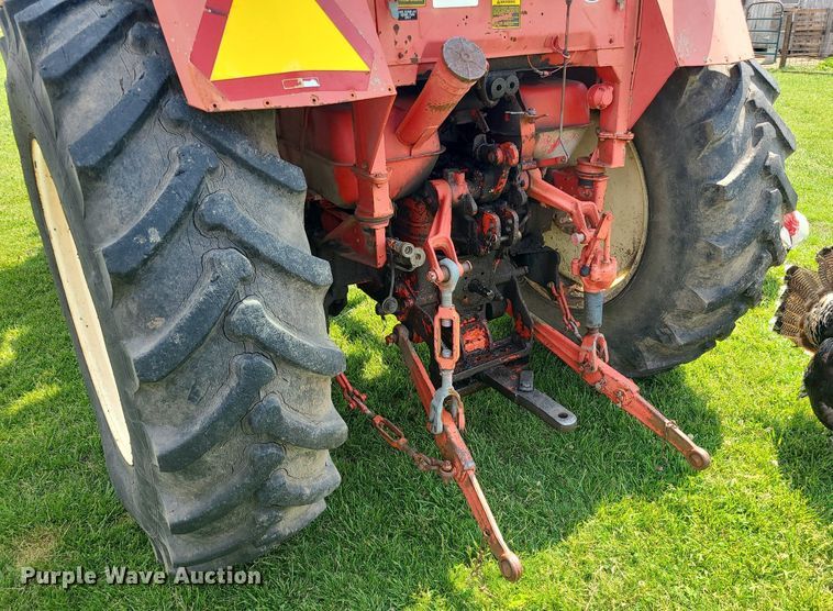 image for item DC6065 Belarus 825  MFWD tractor