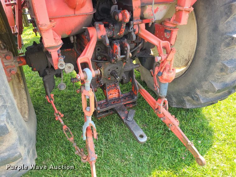 image for item DC6065 Belarus 825  MFWD tractor