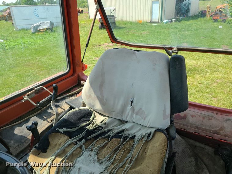 image for item DC6065 Belarus 825  MFWD tractor