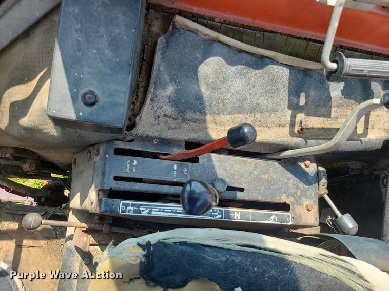 image for item DC6065 Belarus 825  MFWD tractor