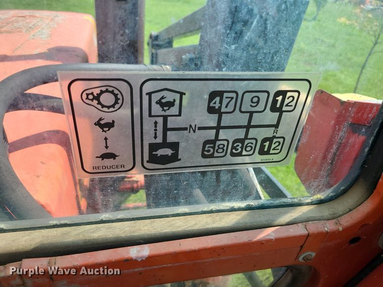 image for item DC6065 Belarus 825  MFWD tractor