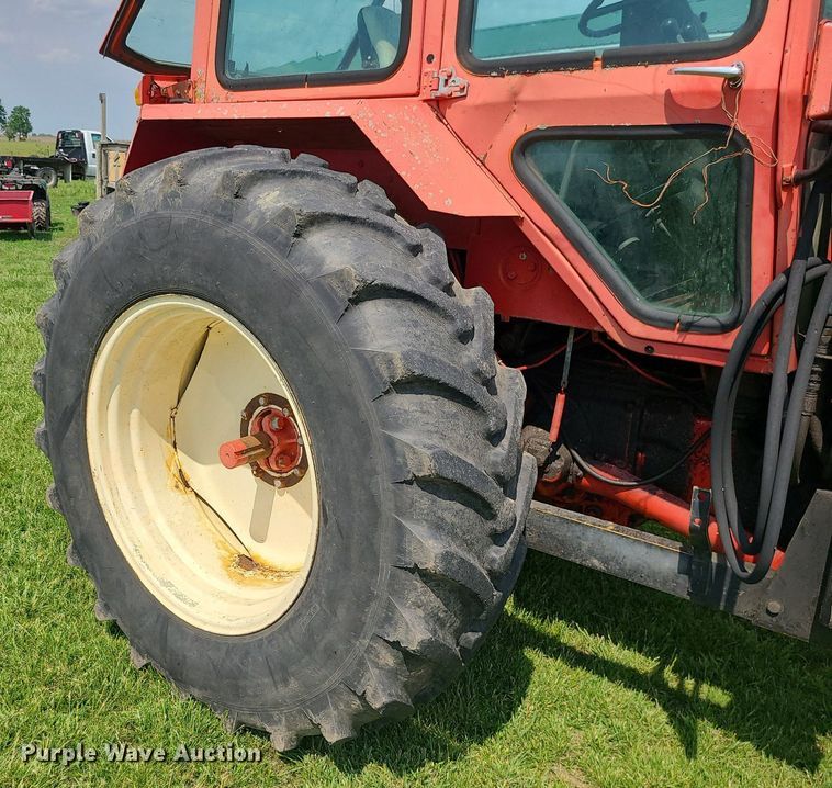 image for item DC6065 Belarus 825  MFWD tractor