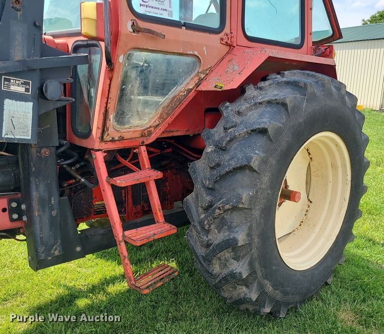 image for item DC6065 Belarus 825  MFWD tractor