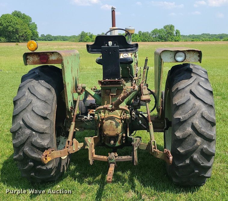 image for item DC6066 1966 Oliver 1650  tractor