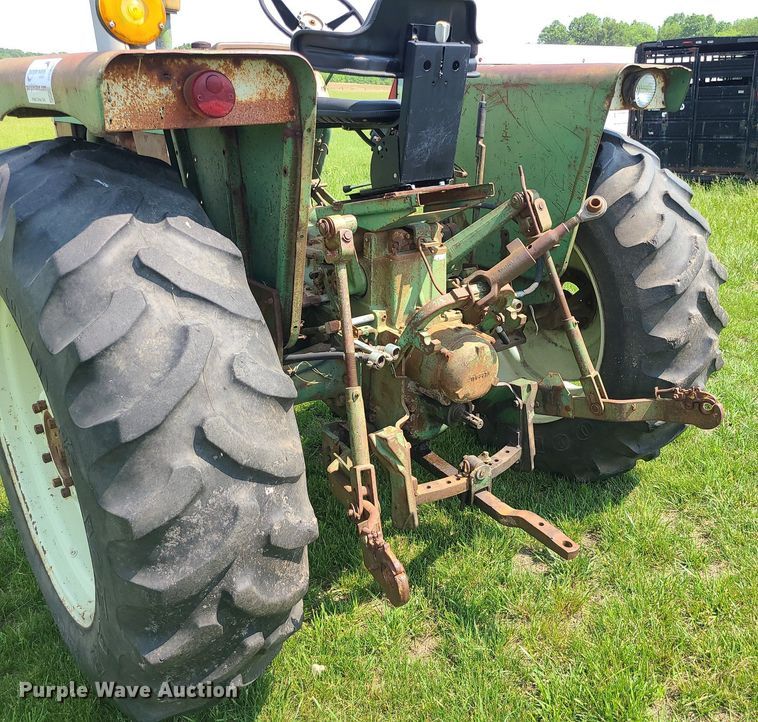 image for item DC6066 1966 Oliver 1650  tractor