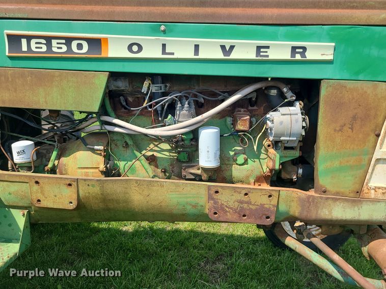 image for item DC6066 1966 Oliver 1650  tractor