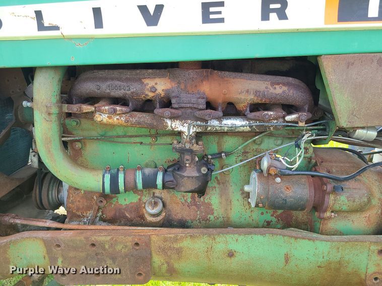 image for item DC6066 1966 Oliver 1650  tractor