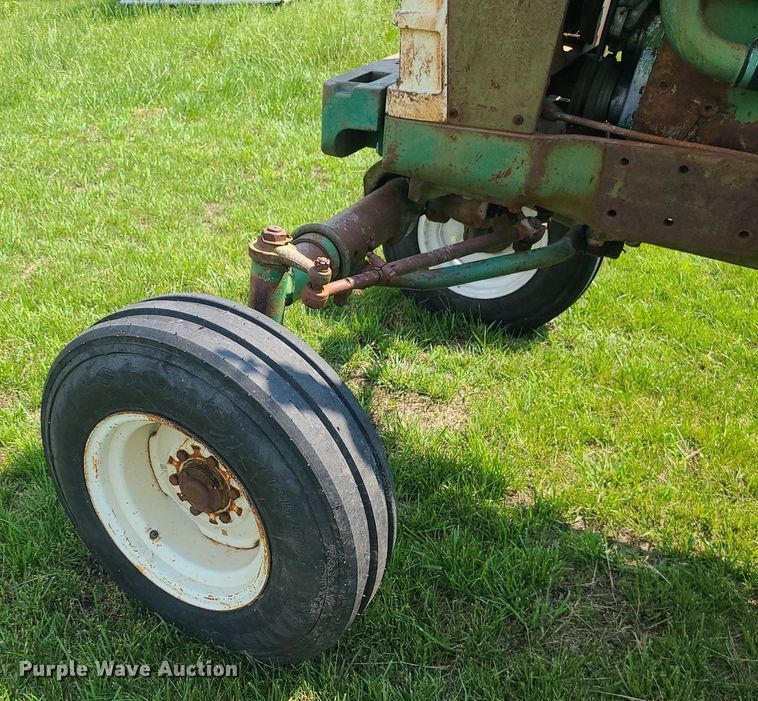 image for item DC6066 1966 Oliver 1650  tractor