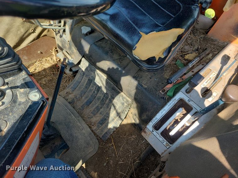 image for item DC6067 Kubota M7950DT  MFWD tractor