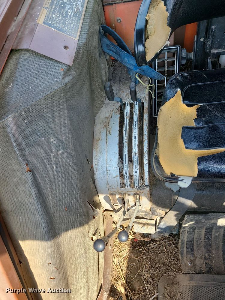 image for item DC6067 Kubota M7950DT  MFWD tractor