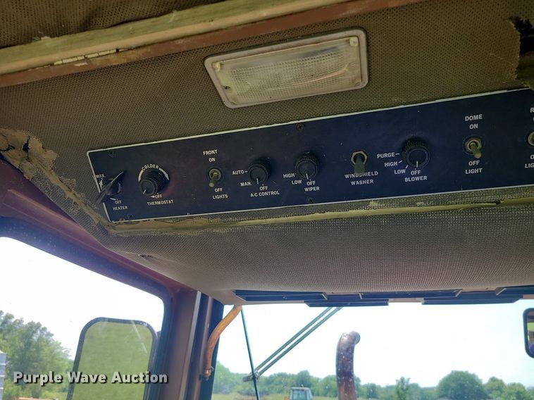 image for item DC6067 Kubota M7950DT  MFWD tractor