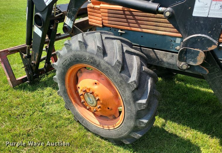 image for item DC6067 Kubota M7950DT  MFWD tractor