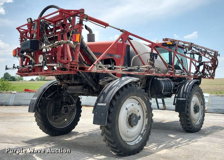 image for item DC6069 2010 Case IH Patriot 3330  sprayer