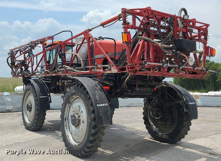 image for item DC6069 2010 Case IH Patriot 3330  sprayer