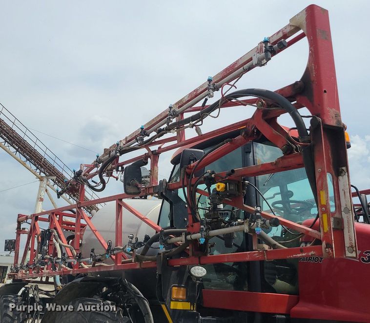 image for item DC6069 2010 Case IH Patriot 3330  sprayer