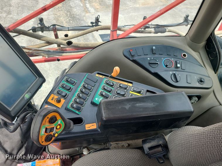 image for item DC6069 2010 Case IH Patriot 3330  sprayer