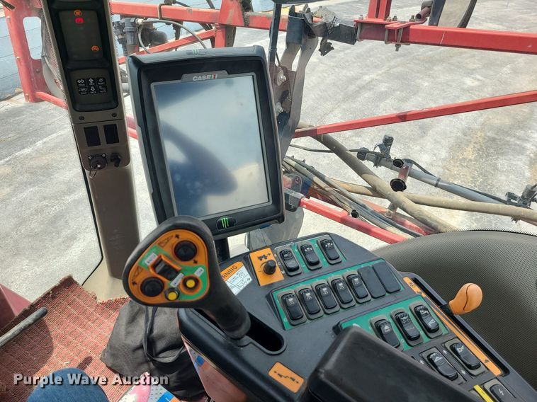image for item DC6069 2010 Case IH Patriot 3330  sprayer