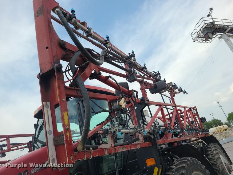 image for item DC6070 2009 Case IH Patriot 3230  sprayer