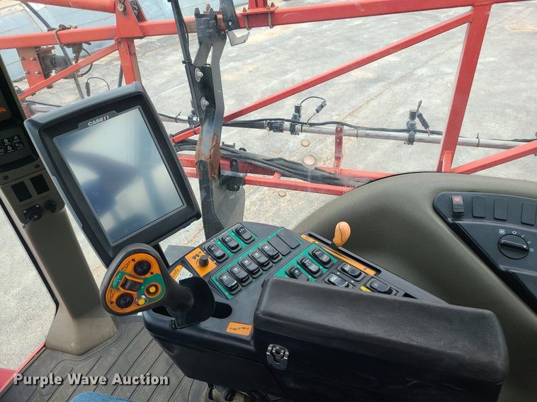 image for item DC6070 2009 Case IH Patriot 3230  sprayer