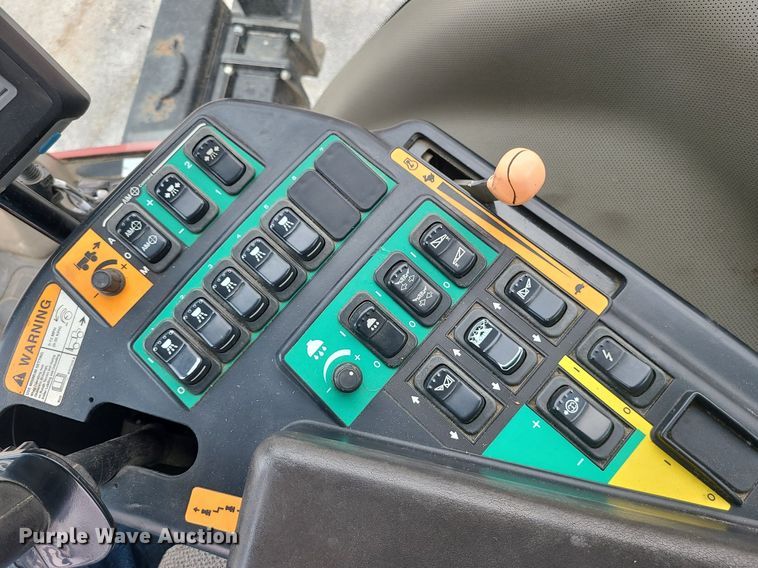 image for item DC6070 2009 Case IH Patriot 3230  sprayer