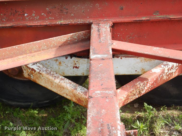 image for item DK1909 Bale hauler