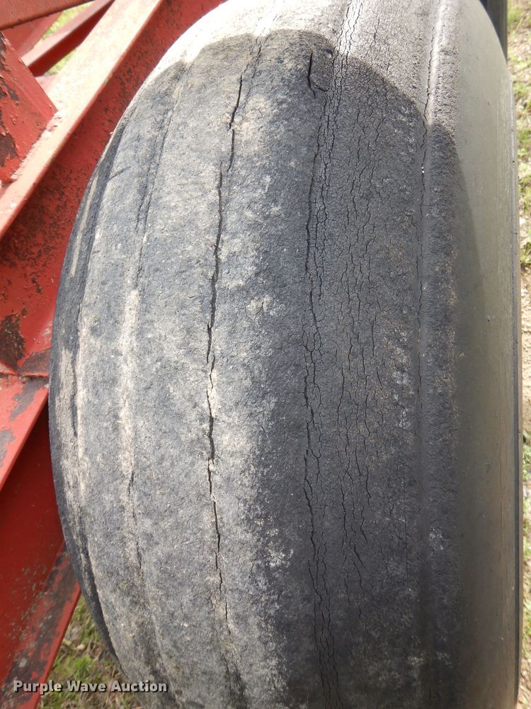 image for item DK1909 Bale hauler