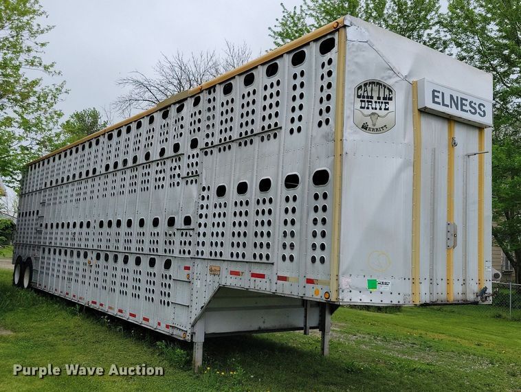 image for item DK5234 2001 Merritt  livestock trailer
