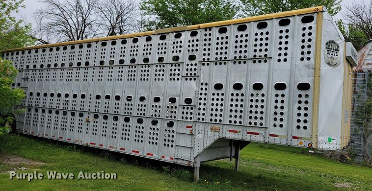 image for item DK5234 2001 Merritt  livestock trailer