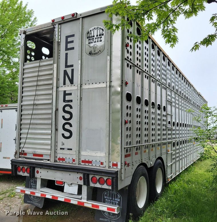 image for item DK5234 2001 Merritt  livestock trailer
