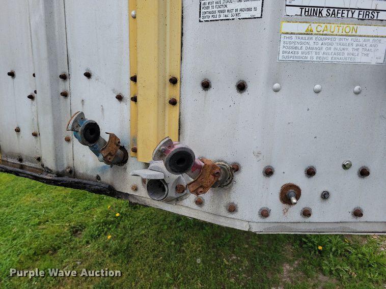 image for item DK5234 2001 Merritt  livestock trailer