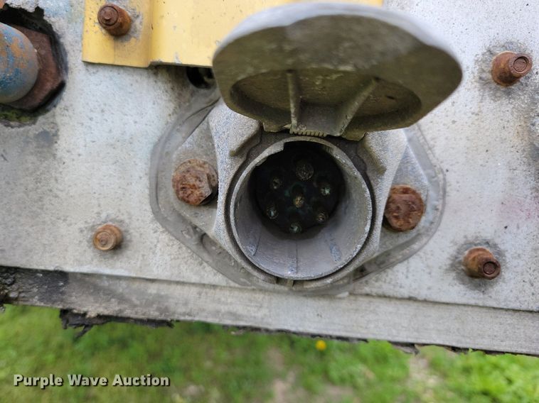 image for item DK5234 2001 Merritt  livestock trailer