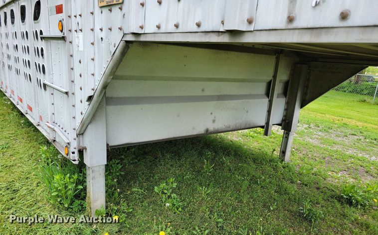 image for item DK5234 2001 Merritt  livestock trailer