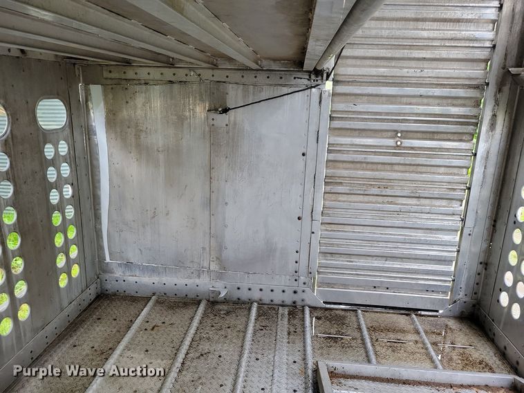 image for item DK5234 2001 Merritt  livestock trailer