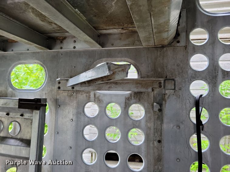 image for item DK5234 2001 Merritt  livestock trailer