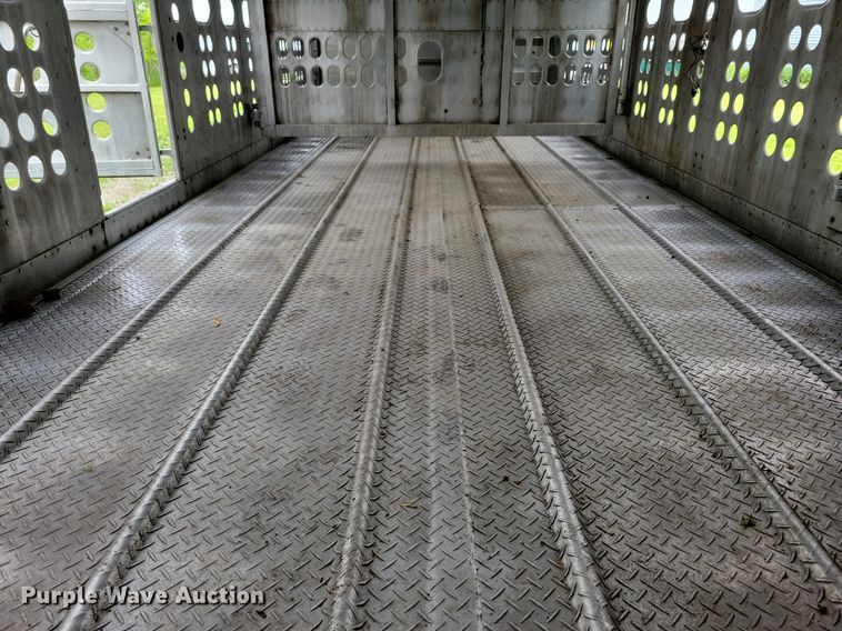 image for item DK5234 2001 Merritt  livestock trailer