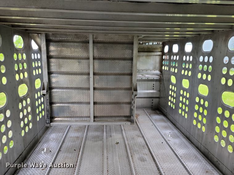 image for item DK5234 2001 Merritt  livestock trailer