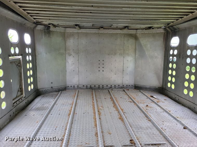 image for item DK5234 2001 Merritt  livestock trailer