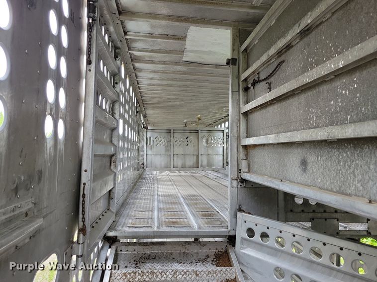 image for item DK5234 2001 Merritt  livestock trailer