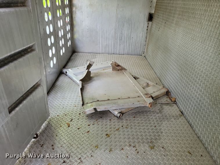 image for item DK5234 2001 Merritt  livestock trailer